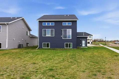6716 66th Avenue S Horace ND 58047