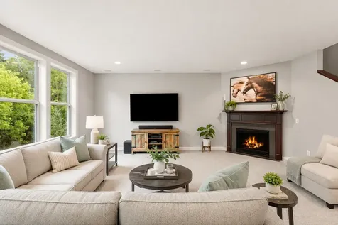 9289 Summerlin Court Woodbury MN 55129