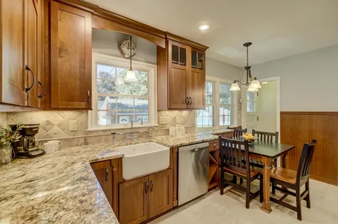 329 Stonebridge Boulevard Saint Paul MN 55105