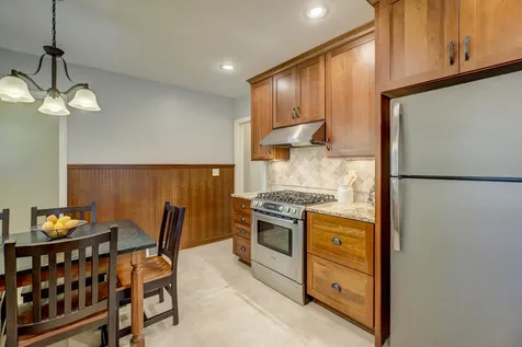 329 Stonebridge Boulevard Saint Paul MN 55105
