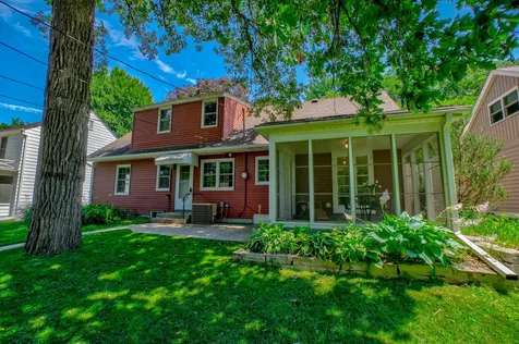 329 Stonebridge Boulevard Saint Paul MN 55105