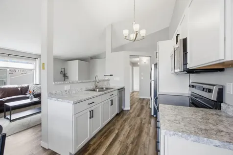 1632 34th Avenue S Fargo ND 58104