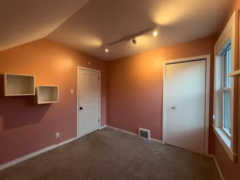 823 N 57th Avenue W Duluth MN 55807