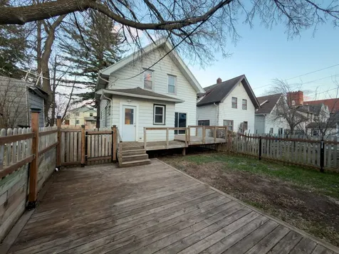 823 N 57th Avenue W Duluth MN 55807