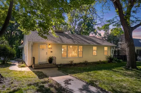3435 Zenith Avenue N Robbinsdale MN 55422
