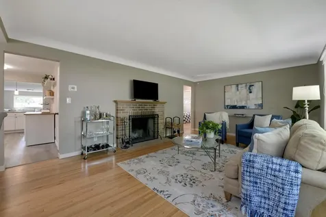 3435 Zenith Avenue N Robbinsdale MN 55422