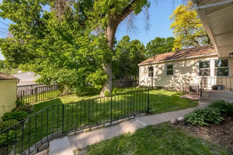 3435 Zenith Avenue N Robbinsdale MN 55422