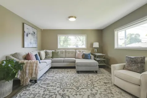 3435 Zenith Avenue N Robbinsdale MN 55422