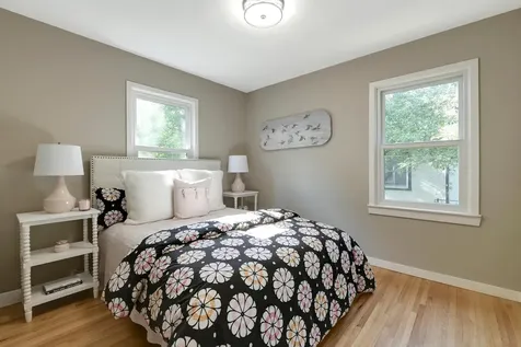 3435 Zenith Avenue N Robbinsdale MN 55422