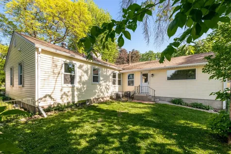 3435 Zenith Avenue N Robbinsdale MN 55422