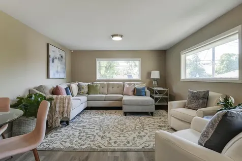 3435 Zenith Avenue N Robbinsdale MN 55422