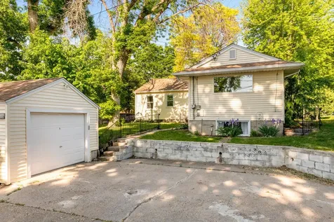 3435 Zenith Avenue N Robbinsdale MN 55422