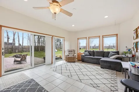 212 Chestnut Drive Horace ND 58047