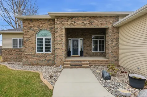 212 Chestnut Drive Horace ND 58047
