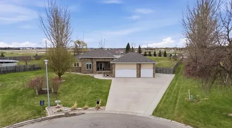 212 Chestnut Drive Horace ND 58047