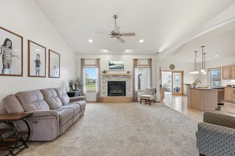 212 Chestnut Drive Horace ND 58047