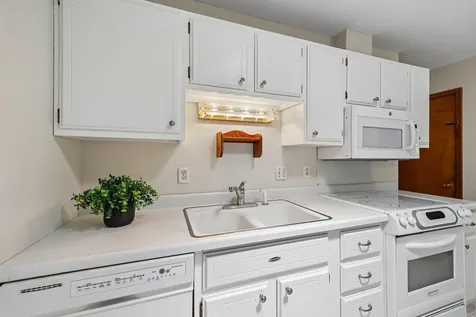 8328 Ewing Road Bloomington MN 55431