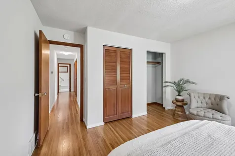 8328 Ewing Road Bloomington MN 55431