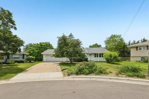 8328 Ewing Road Bloomington MN 55431