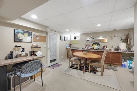 1718 Vincent Avenue N Minneapolis MN 55411
