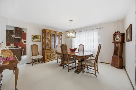 171 N Woodcrest Drive N Fargo ND 58102