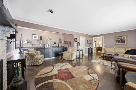 171 N Woodcrest Drive N Fargo ND 58102