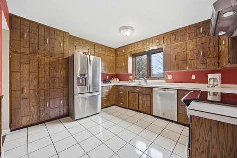 171 N Woodcrest Drive N Fargo ND 58102