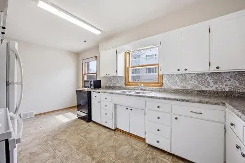 1621 8th Street S Moorhead MN 56560