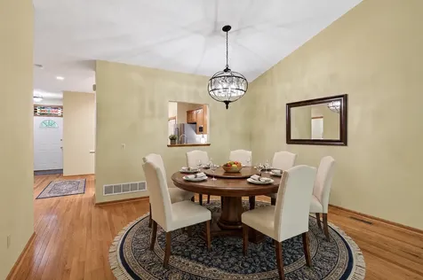 370 Mendota Road W West Saint Paul MN 55118