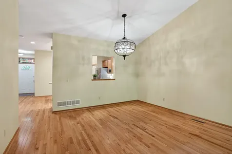 370 Mendota Road W West Saint Paul MN 55118