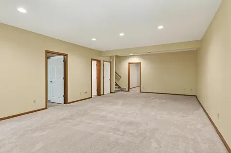 370 Mendota Road W West Saint Paul MN 55118