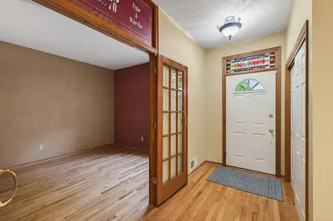 370 Mendota Road W West Saint Paul MN 55118