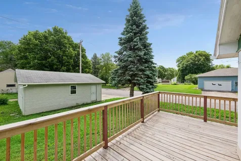 601 N Carver Street Winthrop MN 55396
