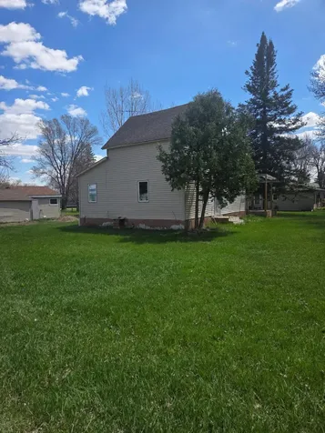 103 Main Street S Leonard ND 58052