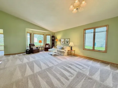 126 W Hilltop Drive Fergus Falls MN 56537