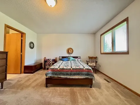 126 W Hilltop Drive Fergus Falls MN 56537