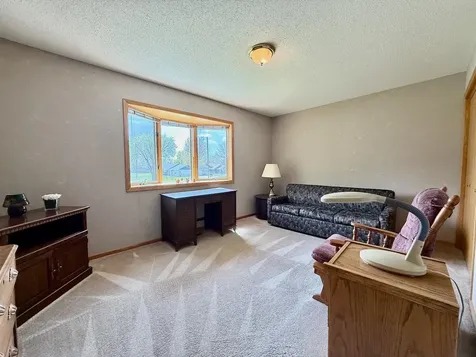 126 W Hilltop Drive Fergus Falls MN 56537