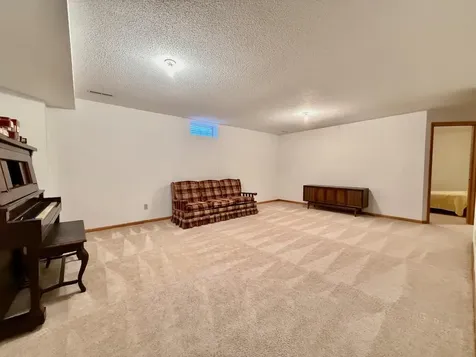 126 W Hilltop Drive Fergus Falls MN 56537