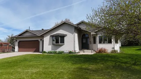 126 W Hilltop Drive Fergus Falls MN 56537