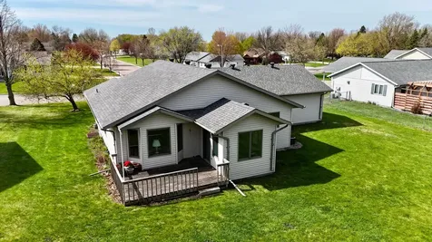 126 W Hilltop Drive Fergus Falls MN 56537