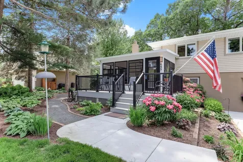 645 Warner Avenue S Mahtomedi MN 55115