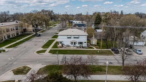 1002 5th Avenue S Moorhead MN 56560