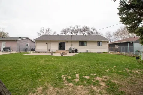 3121 7th Street N Fargo ND 58102