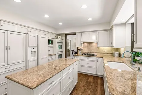 14805 Minnehaha Place Wayzata MN 55391
