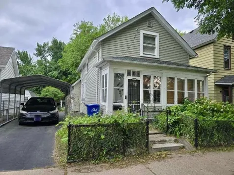 884 Conway Street Saint Paul MN 55106