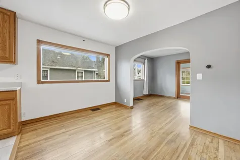 1621 8th Avenue S Fargo ND 58103