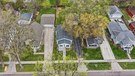 1621 8th Avenue S Fargo ND 58103
