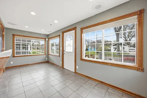 1621 8th Avenue S Fargo ND 58103