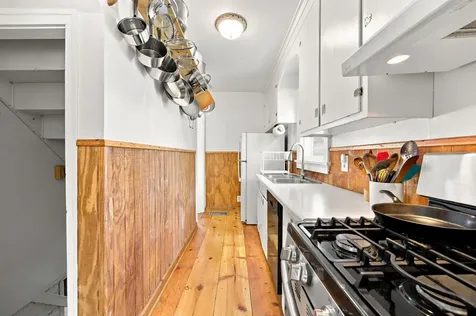 4042 Queen Avenue N Minneapolis MN 55412