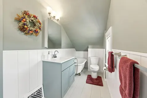 4042 Queen Avenue N Minneapolis MN 55412